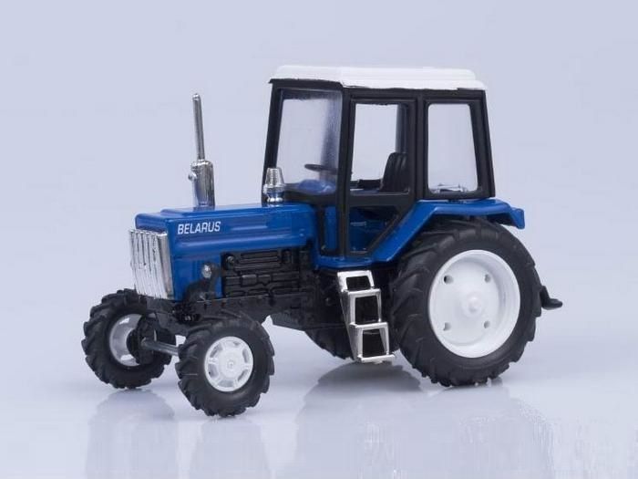 Сувенирная модель трактора МТЗ-82 ''Люкс-2'' металл (синий с бел.мет,кабиной) 1:43