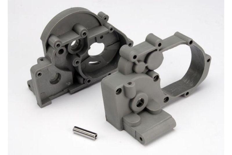 Gearbox halves (l&r) (grey) w/ idler gear shaft