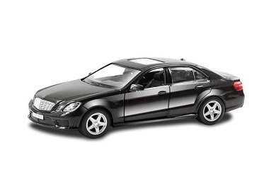 Модель автомобиля Ideal Mercedes-Benz E63 AMG 1:64