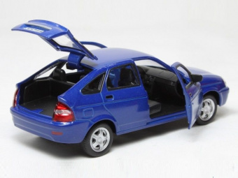 Машина Autotime ''LADA PRIORA'' гражданская 1:36