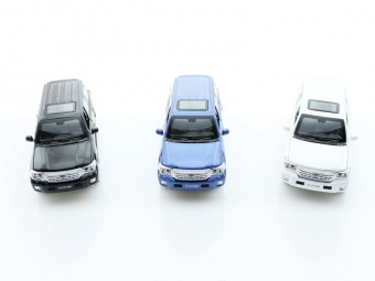 Машина 1:32 Toyota Land Cruiser свет, звук, инерция 15,5см (1/12шт.) б/к