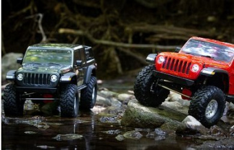 Модель для трофи Axial 1/10 SCX10 III Jeep JT Gladiator Rock Crawler with Portals RTR (серый)