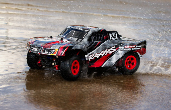 LaTrax SST 1/18 4WD Fast Charger