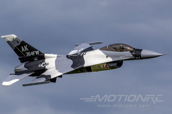 Модель самолета FreeWing F-16 (Alaska Snow Camo) KIT Plus