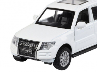 Машина ''АВТОПАНОРАМА'' Mitsubishi Pajero 4WD Tubro, белый, 1/43, инерция, в/к 17,5*12,5*6,5 см