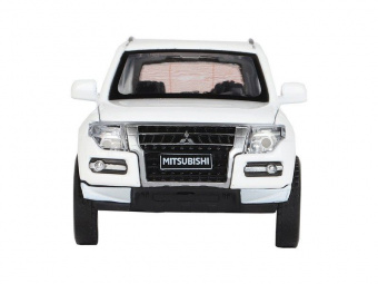 Машина ''АВТОПАНОРАМА'' Mitsubishi Pajero 4WD Tubro, белый, 1/33, свет, звук, в/к 17,5*13,5*9 см