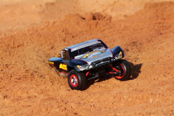 Радиоуправляемый шорт-корс TRAXXAS Slash 1:16 4WD TRA70054-1-R