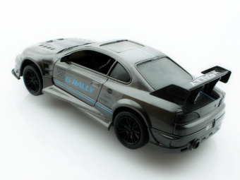 Р/У спортивная машина Nissan Skyline в ассортименте 1/18 + свет