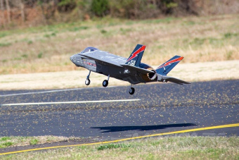 Модель самолета FreeWing F-35 Lightling II (NEW) KIT Plus