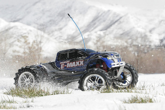 E-Maxx 1/10 4WD Brushed TQi Ready to Bluetooth Module Fast Charger