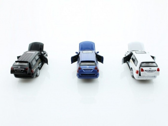 Машина 1:32 Toyota Land Cruiser свет, звук, инерция 15,5см (1/12шт.) б/к