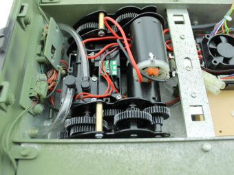 Р/У танк Taigen 1/16 Leopard 2 A6 (Германия) (для ИК танкового боя) САМО 2.4G RTR, деревянная коробка