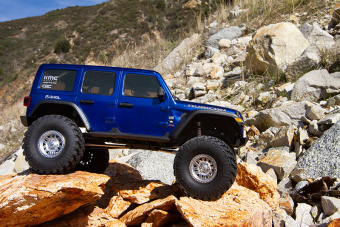 Модель для трофи 1:10 SCX10 III Jeep JLU Wrangler with Portals 4WD Kit