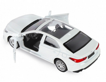 Машина АВТОПАНОРАМА Toyota Camry, белый, 1/43, откр. двери, инерция, в/к 17,5*12,5*6,5 см