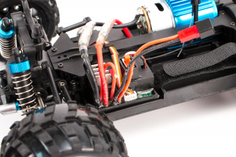 Радиоуправляемый монстр WL Toys A979 1/18 Monster Truck 2.4GHz 4x4