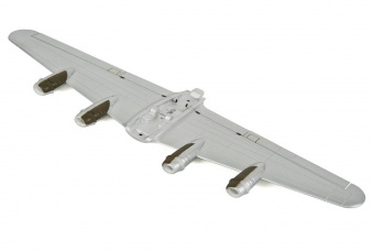Main wing, push rods, motor mounts (B-17)
