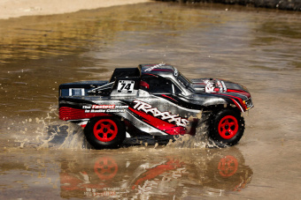 LaTrax SST 1/18 4WD Fast Charger