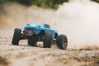 Радиоуправляемый монстр ARRMA Bigrock Crew Cab MEGA 4x4 1/10