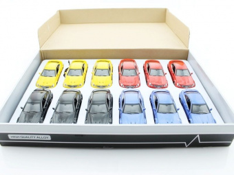 Машина 1:32 Mercedes-Benz С 63 AMG свет, звук, инерция 15см (1/12шт.) б/к