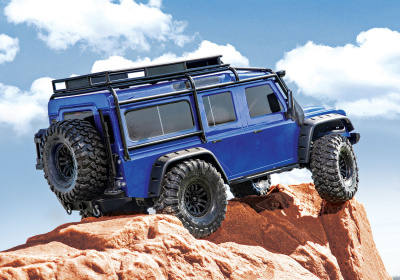 Радиоуправляемый трофи TRAXXAS TRX-4 1:10 Land Rover 4WD Scale and Trail Crawler Синий