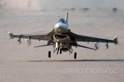 Модель самолета FreeWing F-16C KIT Plus (90мм)