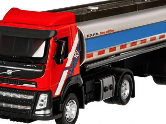 Машина ''АВТОПАНОРАМА'' Volvo бензовоз, красный, 1/50, свет, звук, в/к 28*14*10 см