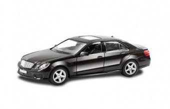 Модель автомобиля Ideal Mercedes-Benz E63 AMG 1:64