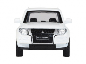 Машина ''АВТОПАНОРАМА'' Mitsubishi Pajero 4WD Tubro, белый, 1/43, инерция, в/к 17,5*12,5*6,5 см