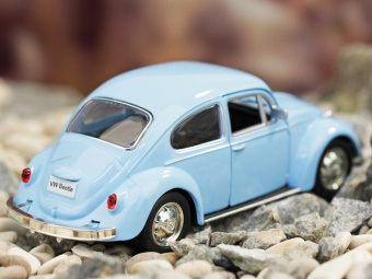Машина Ideal 1:30-39 Volkswagen Beetle (блест. метал. фиолет.)