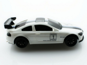 Р/У спортивная машина BMW 6 в ассортименте 1/18 + свет