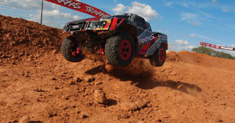 LaTrax SST 1/18 4WD Fast Charger