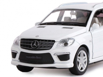 Машина ''АВТОПАНОРАМА'' Mercedes-Benz ML63 AMG, белый, 1/32, свет, звук, инерция, в/к 17,5*13,5*9 см