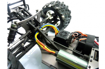 Радиоуправляемый монстр 1/8 Himoto Raider 4WD 2.4GHz RTR (бесколекторный)