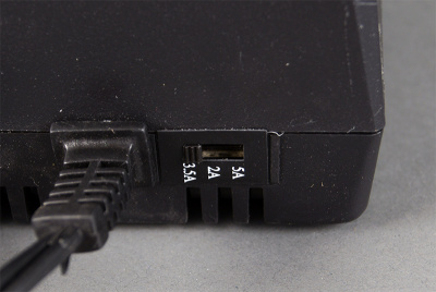 Зарядное устройство для NiCD и NiMh, 2:3.5:5A