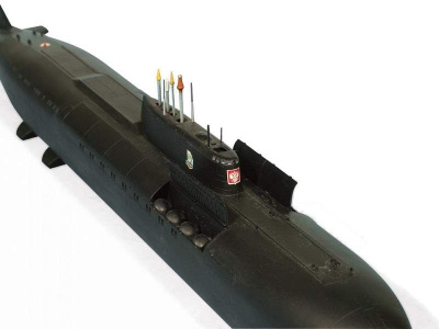 Сборная модель ZVEZDA Российский атомный подводный ракетный крейсер К-141 «Курск», подарочный набор, 1/350