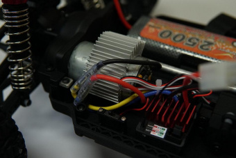 Радиоуправляемый монстр Remo Hobby MMAX (красный) 4WD 2.4G 1/10 RTR