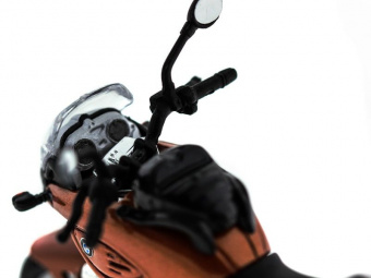 Мотоцикл Motormax 1:18 Honda и Yamaha в ассортименте 76205 в/к