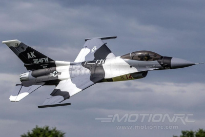 Модель самолета FreeWing F-16 (Alaska Snow Camo) KIT Plus