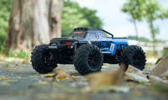 Радиоуправляемый монстр Udirc UD1201 1/12 4WD ESP 2.4 ГГЦ