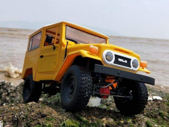 Радиоуправляемая машина WPL Toyota FJ40 (желтая) 4WD 2.4G 1/16 RTR