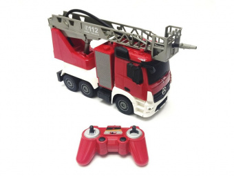 Радиоуправляемая пожарная машина Double Eagle Mercedes-Benz ANTOS 1/26 2.4G брызгает водой RTR