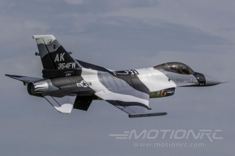 Модель самолета FreeWing F-16 (Alaska Snow Camo) PNP