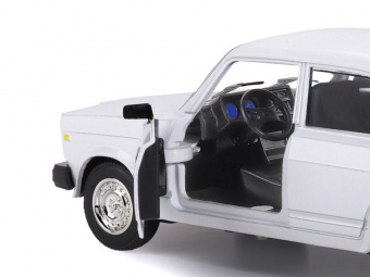 Машина ''АВТОПАНОРАМА'' ВАЗ 2107, 1/24, белый, инерция, в/к 24,5x12,5x10,5 см