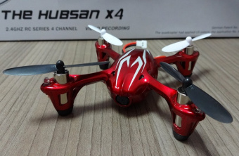 Радиоуправляемый квадрокоптер Hubsan X4 Mini с видеокамерой RTF