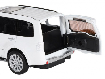 Машина ''АВТОПАНОРАМА'' Mitsubishi Pajero 4WD Tubro, белый, 1/33, свет, звук, в/к 17,5*13,5*9 см