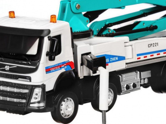 Машина ''АВТОПАНОРАМА'' Volvo бетононасос, белый, 1/50, свет, звук, в/к 28*14*10 см