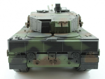 Р/У танк Taigen 1/16 Leopard 2 A6 (Германия) (для ИК танкового боя) САМО 2.4G RTR, деревянная коробка