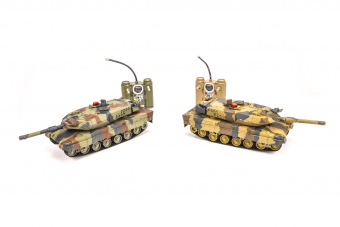 Радиоуправляемый танковый бой Huan Qi Leopard + Leopard