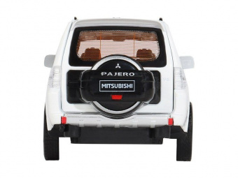 Машина ''АВТОПАНОРАМА'' Mitsubishi Pajero 4WD Tubro, белый, 1/33, свет, звук, в/к 17,5*13,5*9 см
