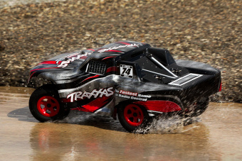 LaTrax SST 1/18 4WD Fast Charger